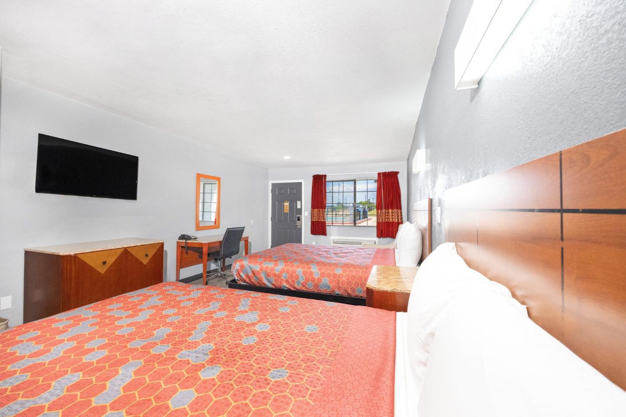 Executive Inn Hondo Экстерьер фото